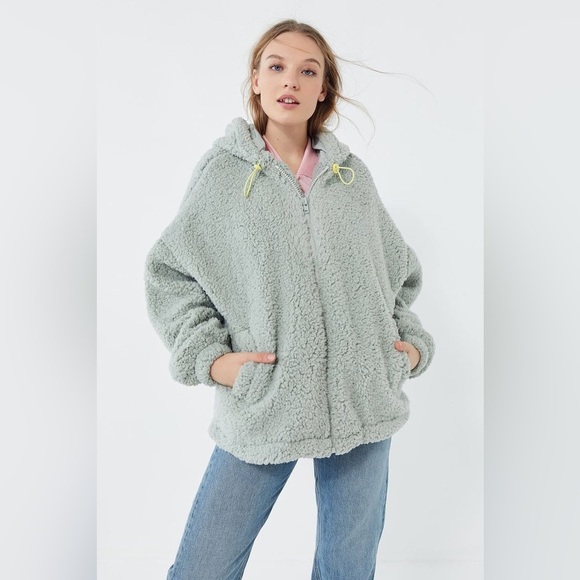 Urban Outfitters Wilma Hooded Zip-Through Teddy Jacket (Size XS) - Picture 1 of 16